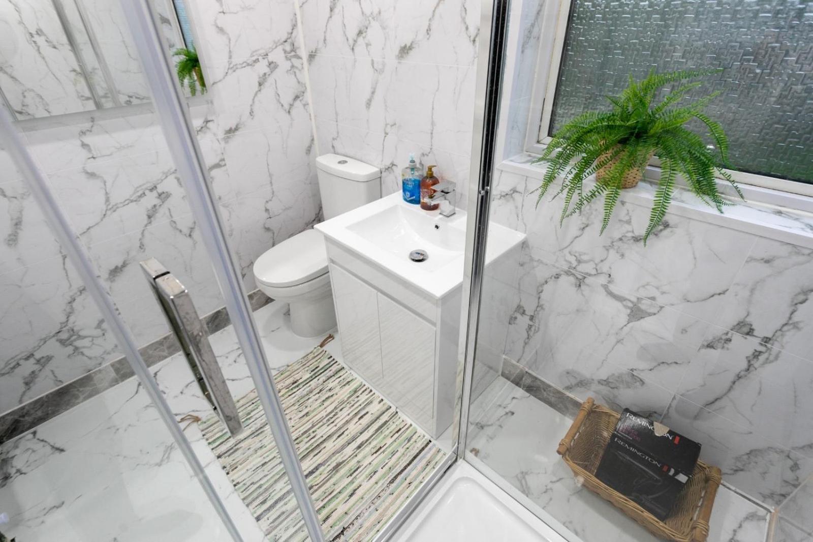 Cozyhome-3Br-5Guest#Netflix#Parking#Garden Nottingham Esterno foto